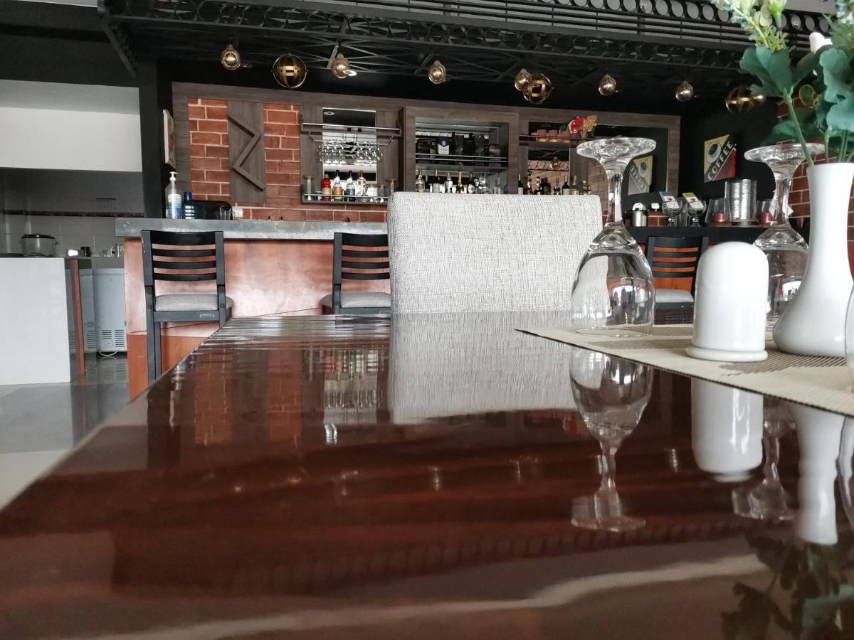מויובמבה Murano Hotel מראה חיצוני תמונה