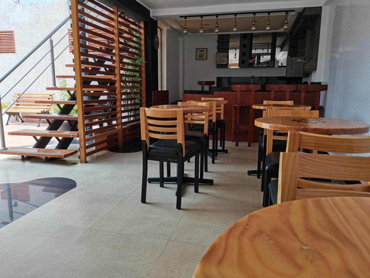 מויובמבה Murano Hotel מראה חיצוני תמונה